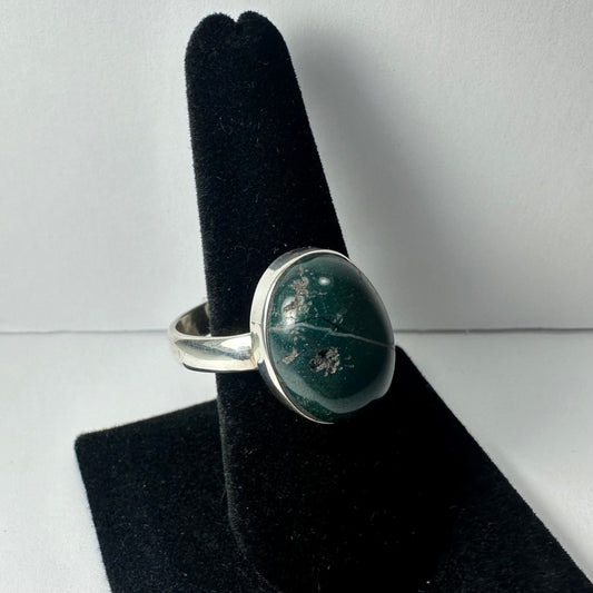 Serpentine Ring