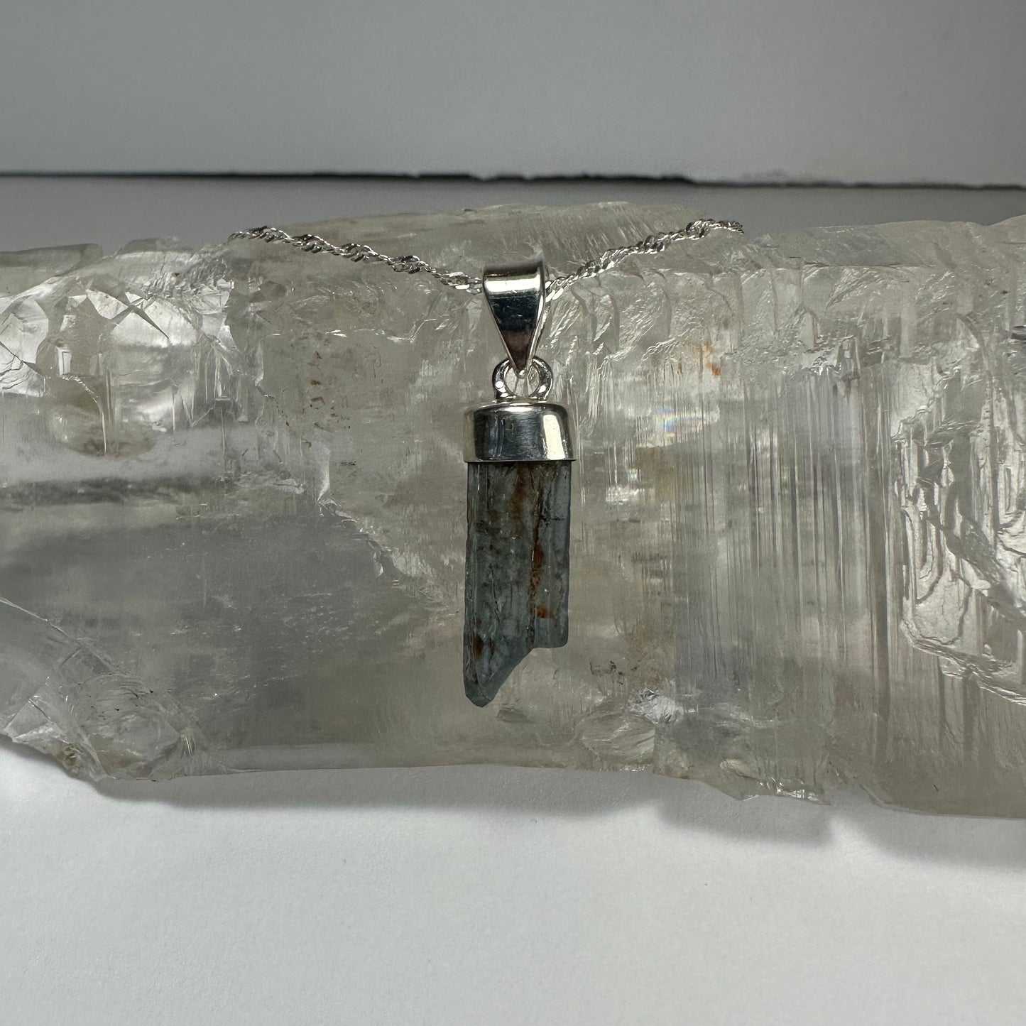 Natural Aquamarine Beryl Pendnat