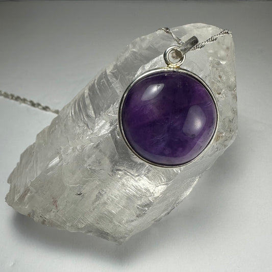 Oval Amethyst Pendant