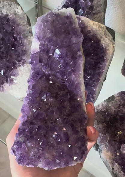 Amethyst Cut Base (L)